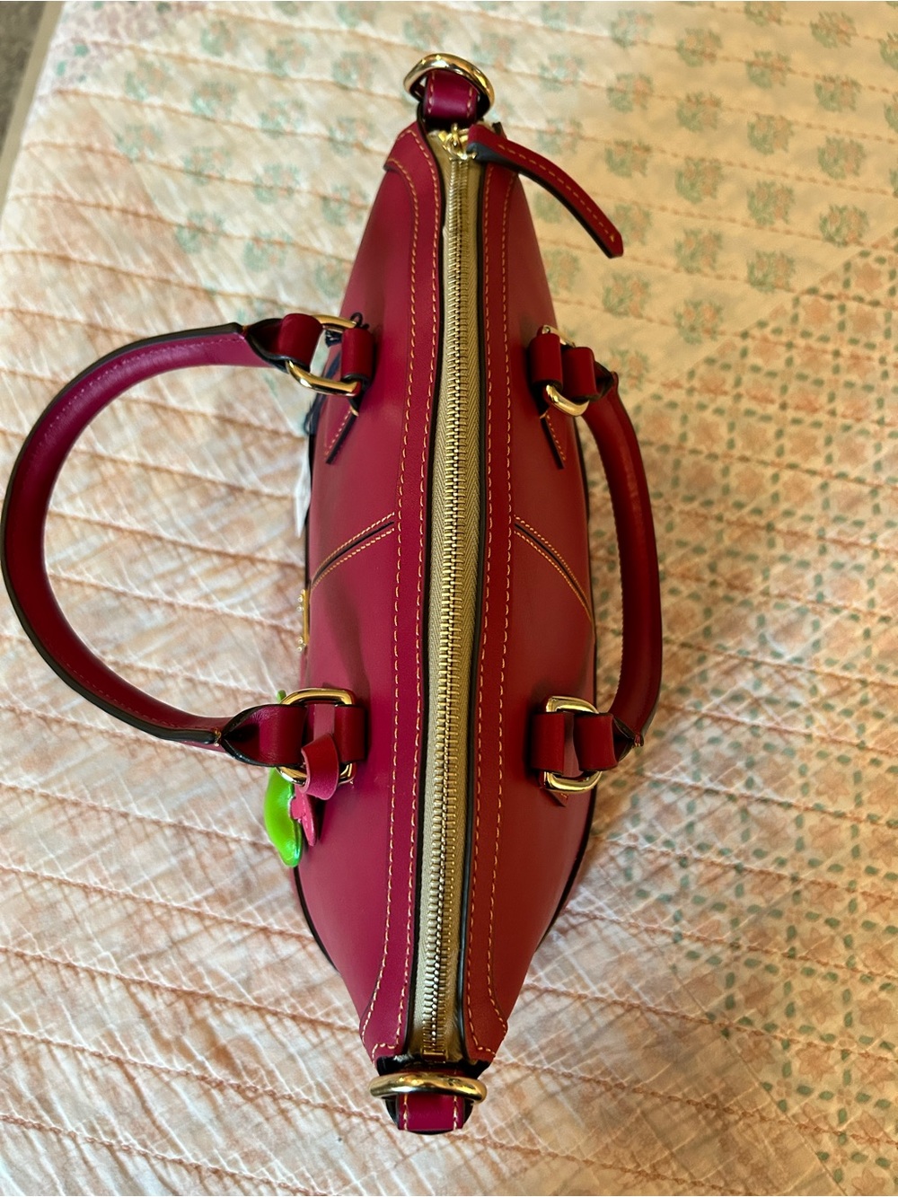 Dooney & Bourke Belmar leather Domed Satchel in Strawberry, excellent preowned - Picture 6 of 11